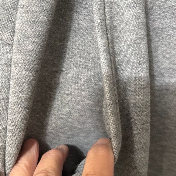 Puma Gray Sweatpants with Elastic Cuffs and Drawstring Waistband Very Nice! - Picture 4 of 8